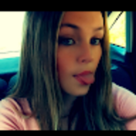 Meet your Posher, Kearstin - Picture 1 of 1